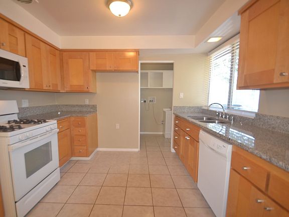 5th image of 14320 De Alcala Dr