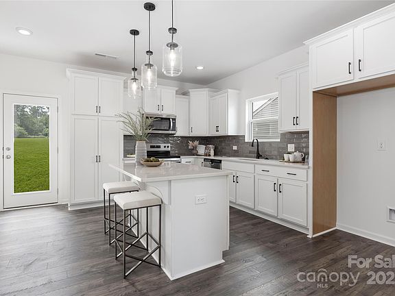 3rd image of 104 Crimson Dr #45