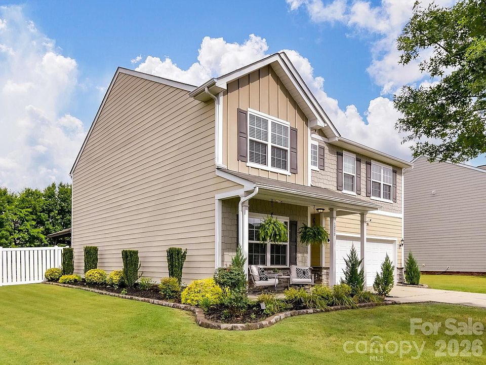 1st image of 1033 Blue Stream Ln