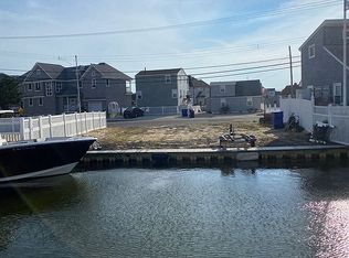 242 Strickland Blvd, Lavallette, NJ 08735