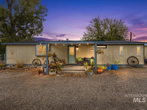 28568 Hyde Ave, Bruneau, ID 83604