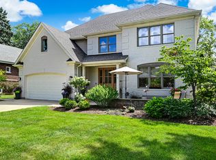 585 S Kearsage Ave, Elmhurst, IL