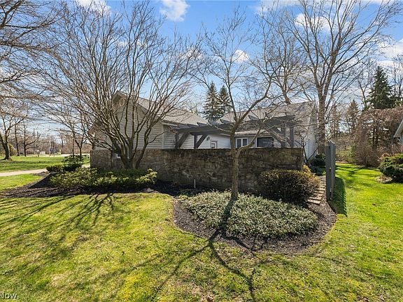 2nd image of 6656 Woodhawk Dr
