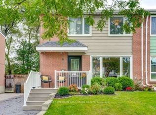 9 Willowmount Dr, Toronto, ON M1L 1X9