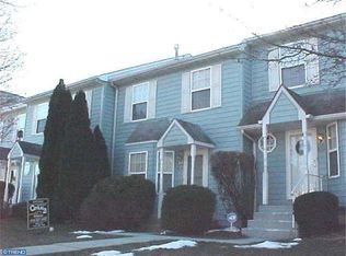 634 Woodgate Ln, Upper Chichester, PA 19014