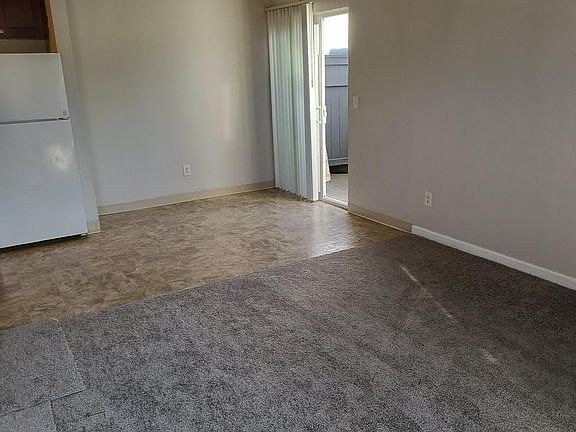 3rd image of 1910 1st St APT 5