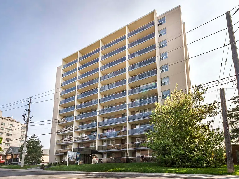 633 Northcliffe Blvd — Photo 13