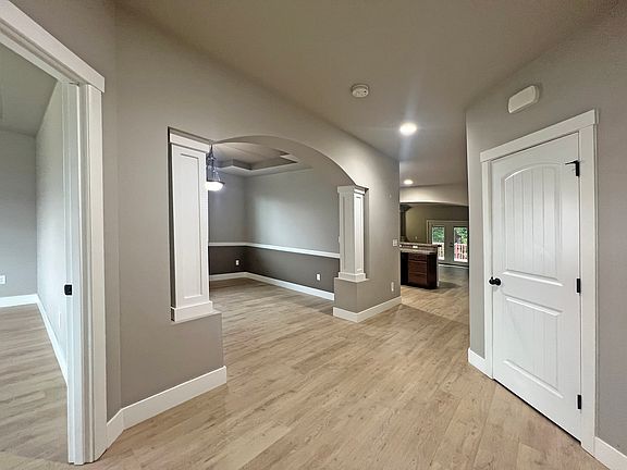 5th image of 13724 74th Avenue Ct E
