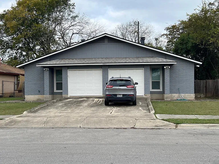 1311 Barbara Dr #B — Photo 1