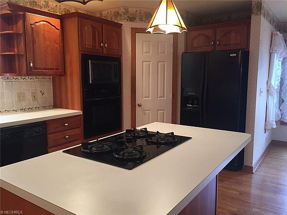 5th image of 8176 Garfield Dr