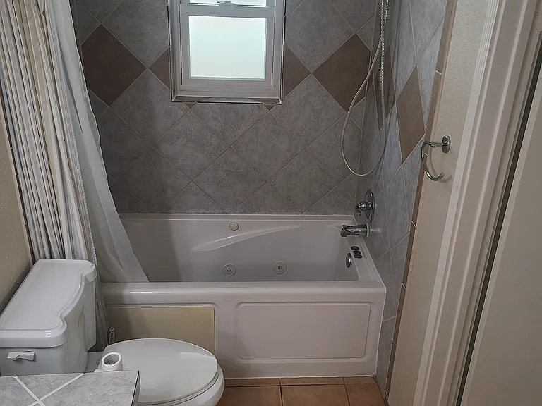 5822 Fairdale Ln #4 — Photo 40