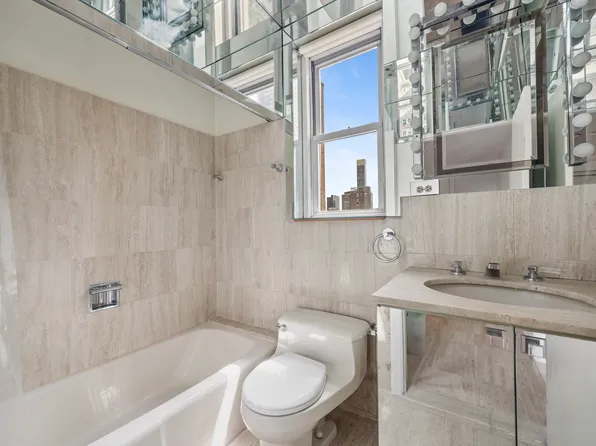 315 East 68th Street image 10 of 14