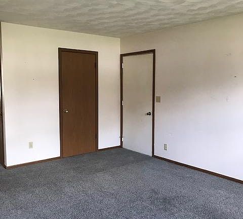 2nd image of 196 Villard St #196