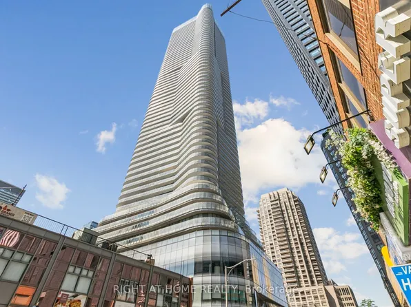 11 Wellesley St W, Toronto, ON