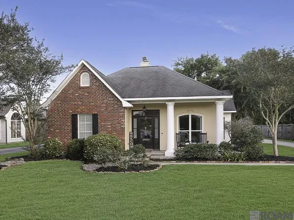 39504 Woodlake Dr, Prairieville, LA 70769