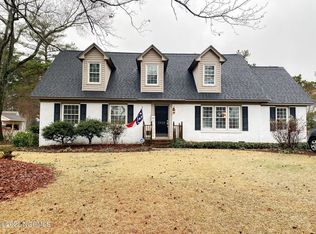 3538 Hillcrest Dr, Farmville, NC 27828