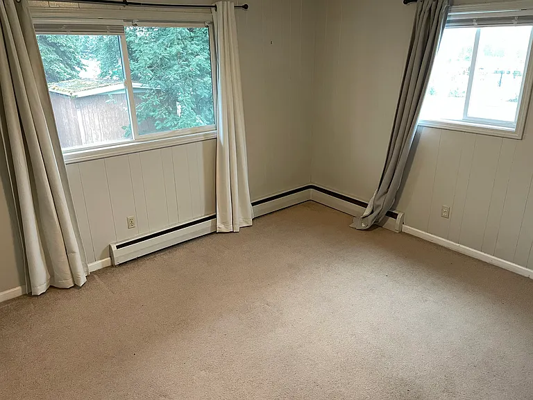 835 Bragaw St #5 — Photo 7
