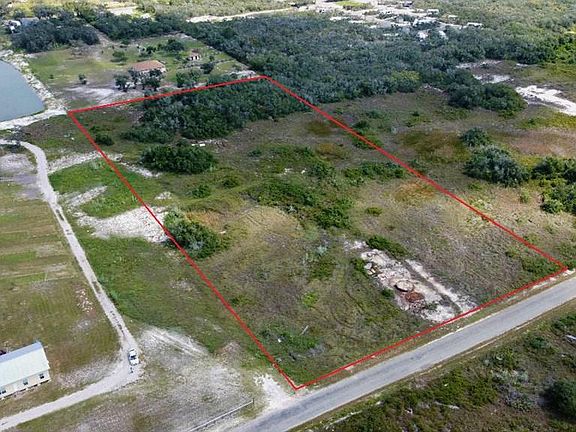 4th image of 618 Banty Ln