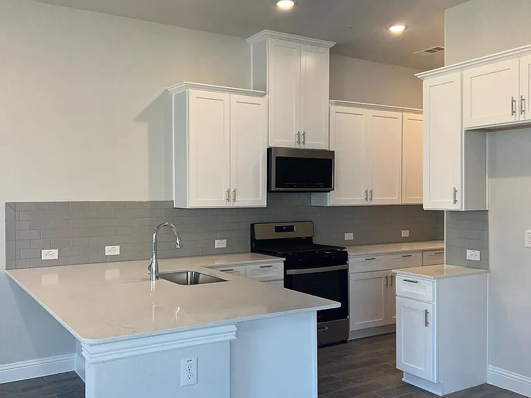 6106 Blythe Dr — Photo 26