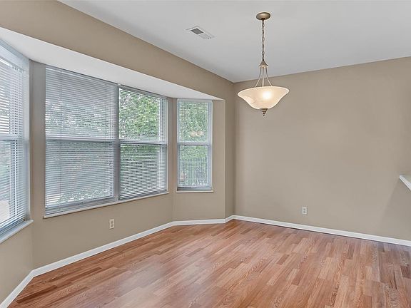 3rd image of 3607 Colonia Place Dr APT C