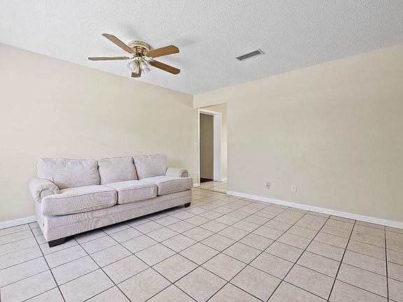 5th image of 17448 NW 242nd St