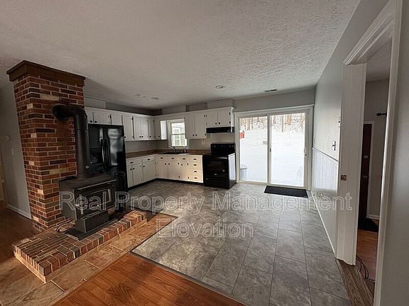 5th image of 304 Tecumseh Trl
