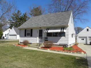 638 Memorial Dr SE, Cedar Rapids, IA 52403