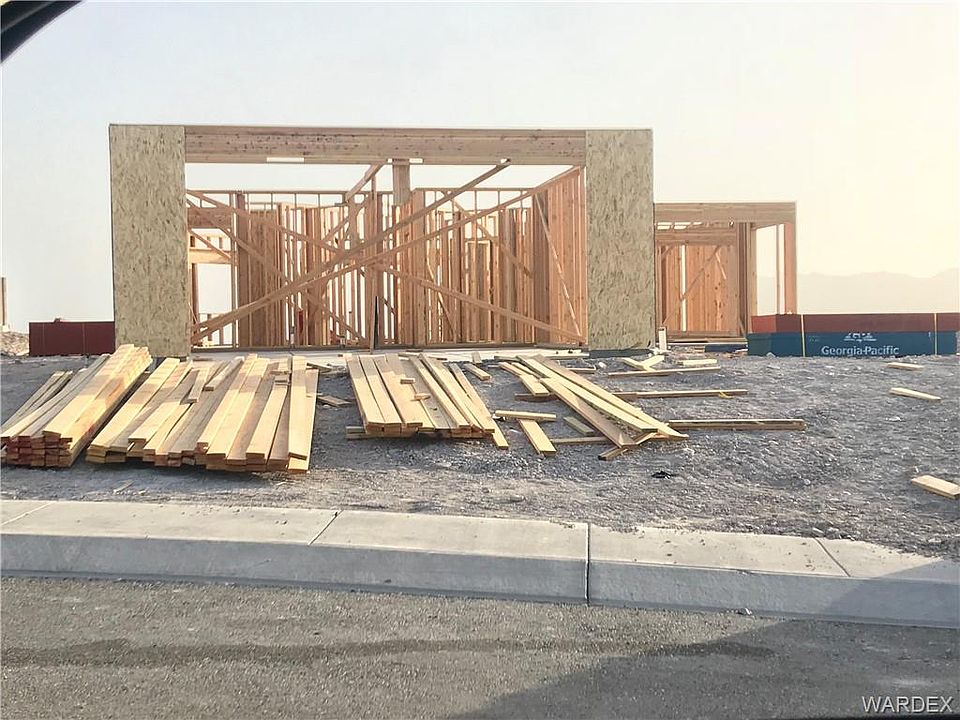 2nd image of 2520 Bora Trl