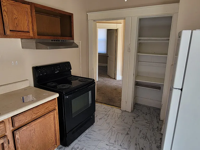 2272 Chestnut Ave #2 — Photo 5
