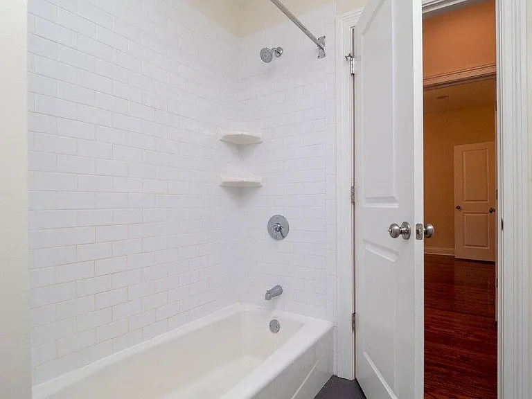 1311 W Winnemac Ave #2 — Photo 14