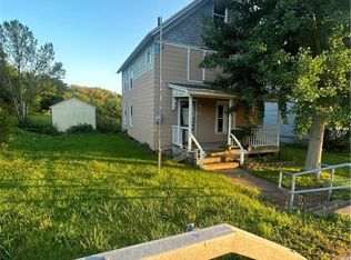 536 Sconondoa St, Oneida, NY 13421