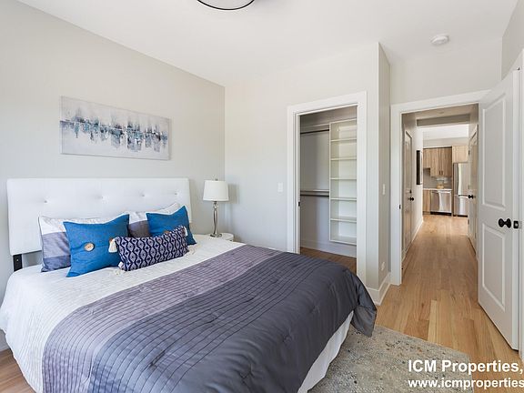 5th image of 4857 N Seeley Ave APT G