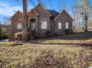 927 Bending Creek Dr, Bessemer, AL 35023