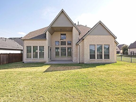 2nd image of 3041 Gaulding Dr