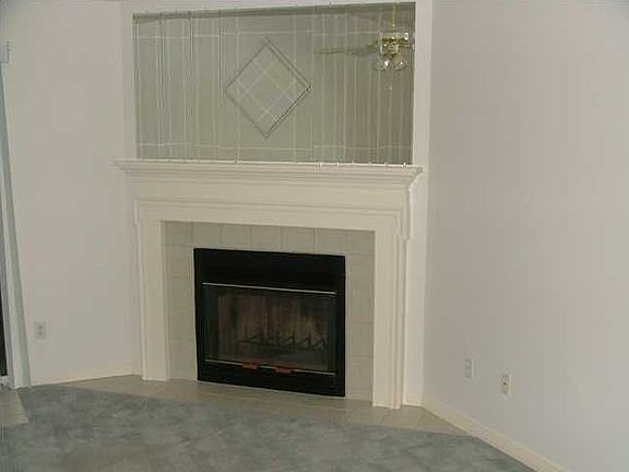 3rd image of 504 Sandy Oak Dr