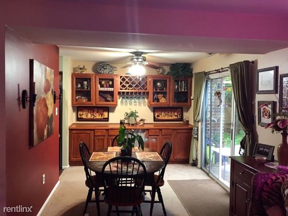 2nd image of 108 Argyll Ct