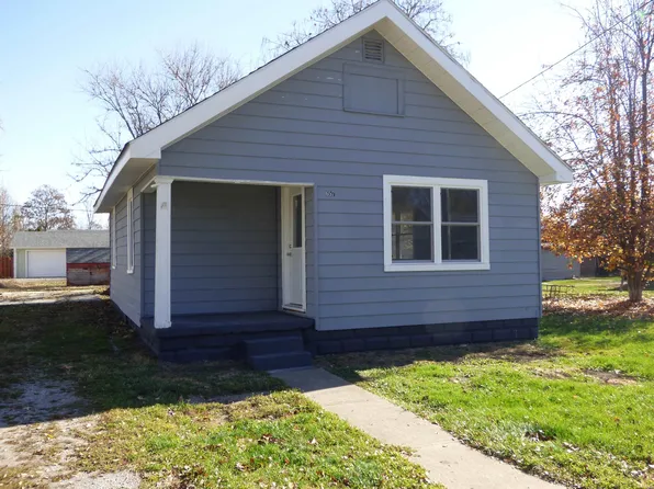 657 S 6th St, Frankfort, IN 46041