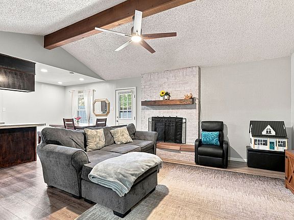 4th image of 4 Verbena St