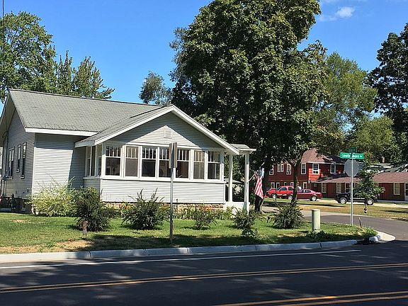 3rd image of 1179 S Shore Dr