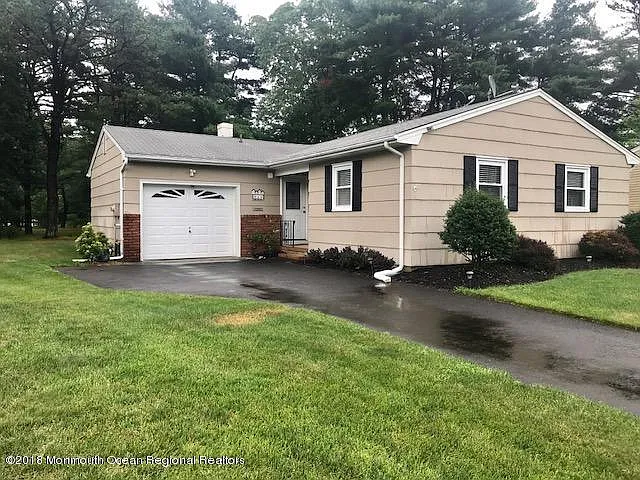 40 Cambridge Ct photo 1