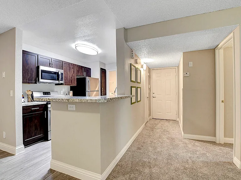Eagle Trace Apartments — Photo 5