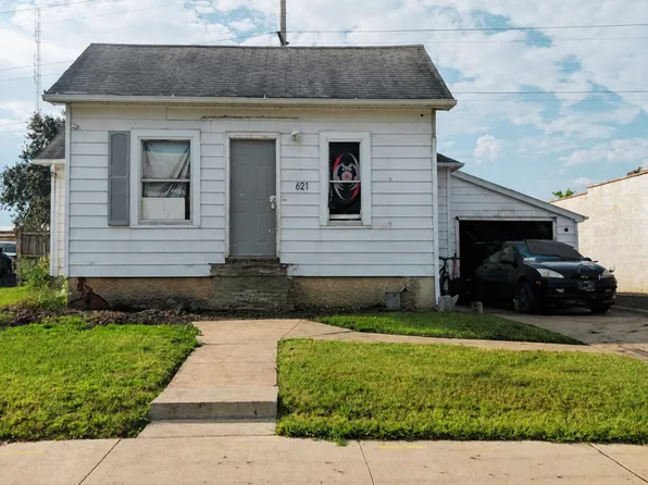 621 Elm Ave W, Waseca, MN 56093