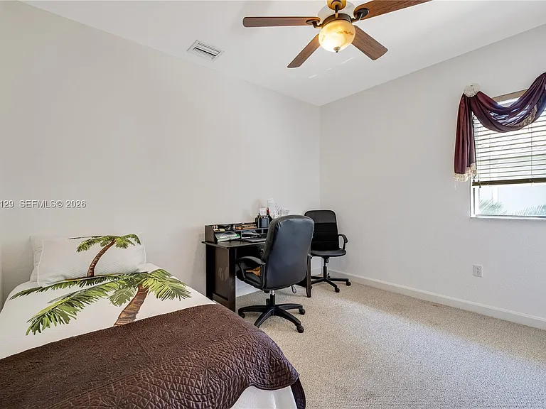 19086 SW 76th Ave — Photo 35
