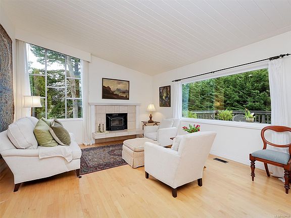 5th image of 3512 Plymouth Rd