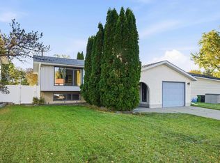 3143 78th St NW, Edmonton, AB T6K3P1