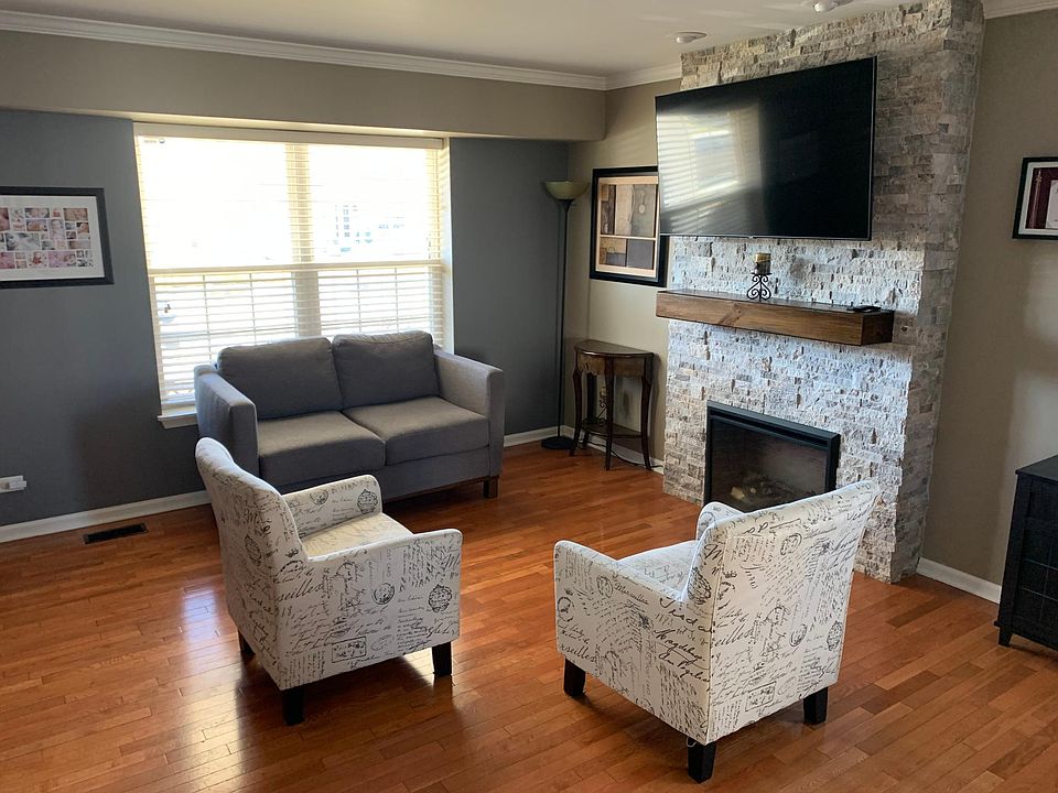 Living Room with Fireplace