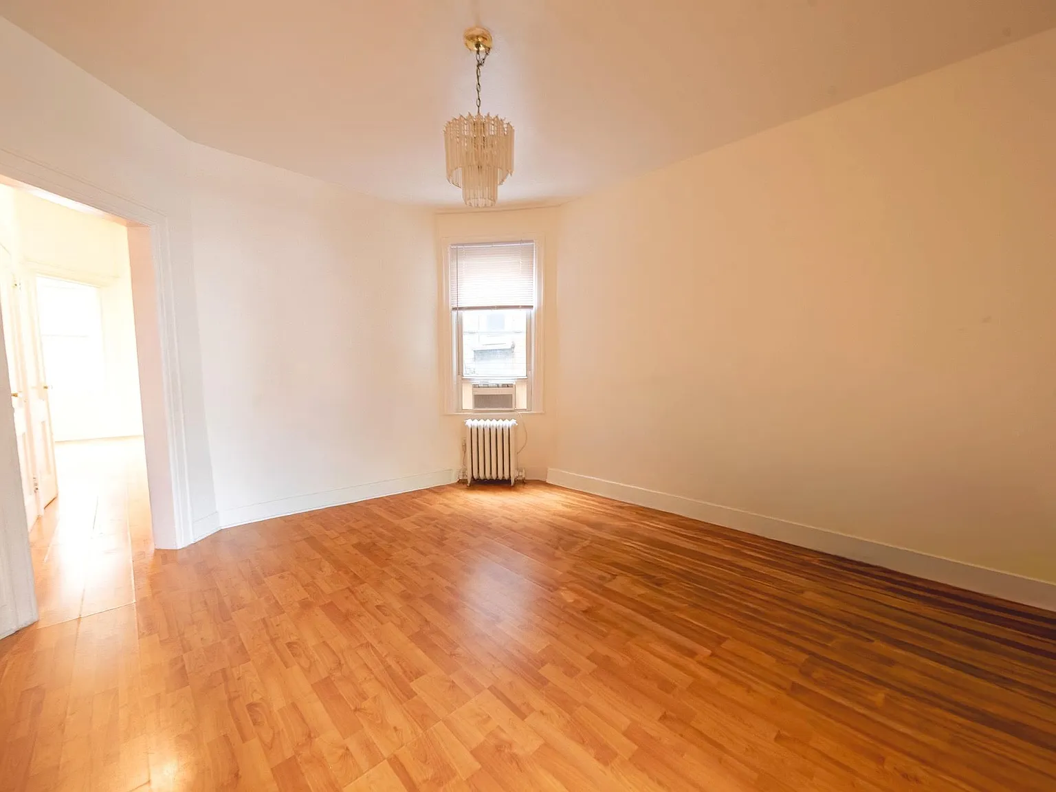 3 bed, 1.0 bath, $2,650 — Photo 4