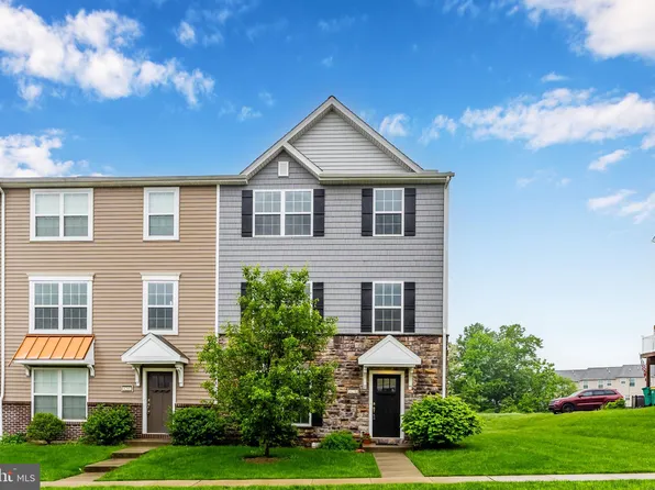 4270 Wild Orchid Ln, Enola, PA 17025