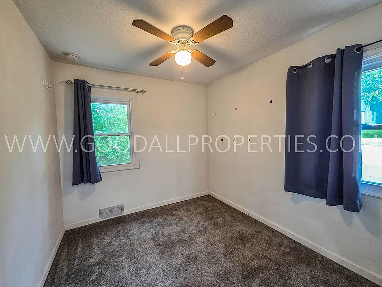 5000 SW 8th St — Photo 7