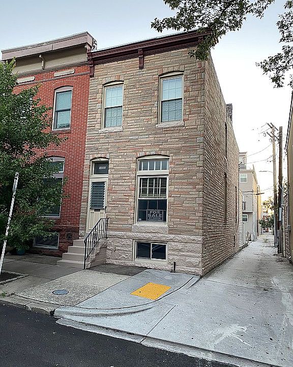 1st image of 1111 S Potomac St